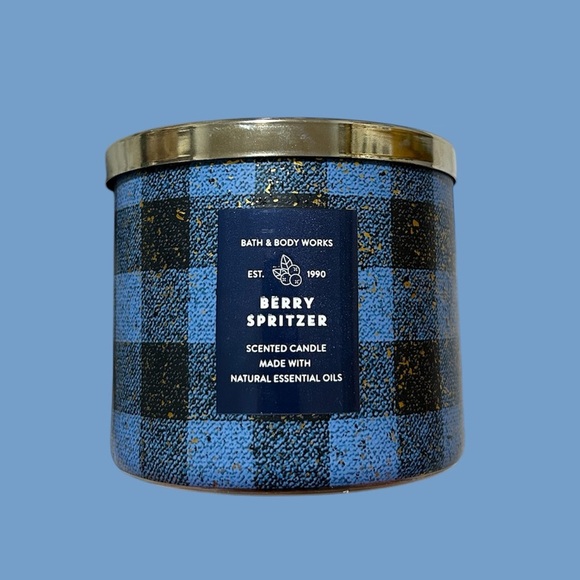 Bath and Body Works Berry Spritzer Scented Candle - Picture 1 of 3